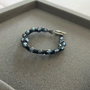 Very nice bracelet black & blue. Used good conditions